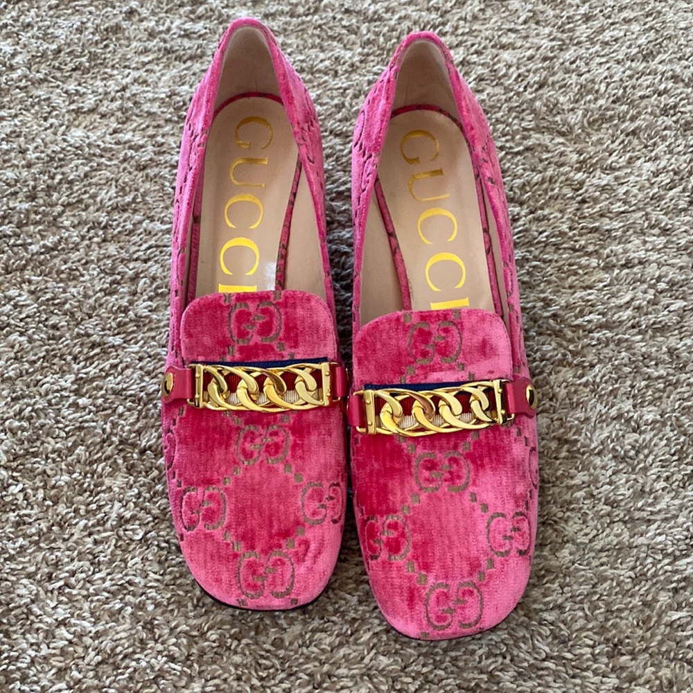 Gucci Velvet Pink Shoes